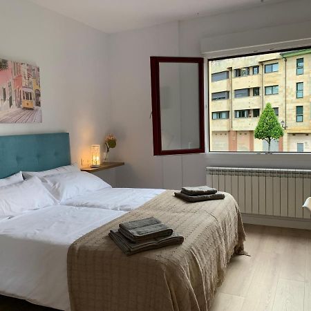 Apartamentos Santullano 1 Oviedo Esterno foto