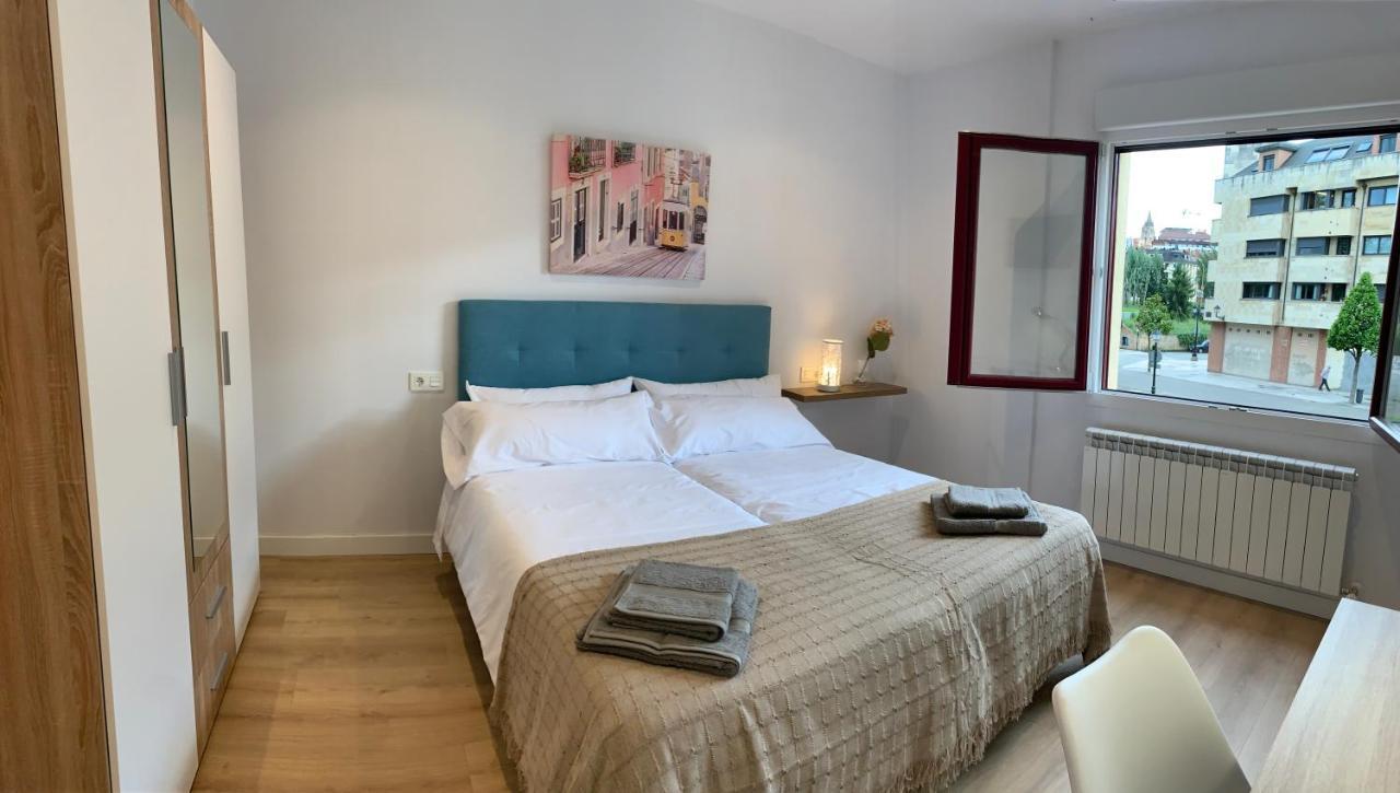 Apartamentos Santullano 1 Oviedo Esterno foto